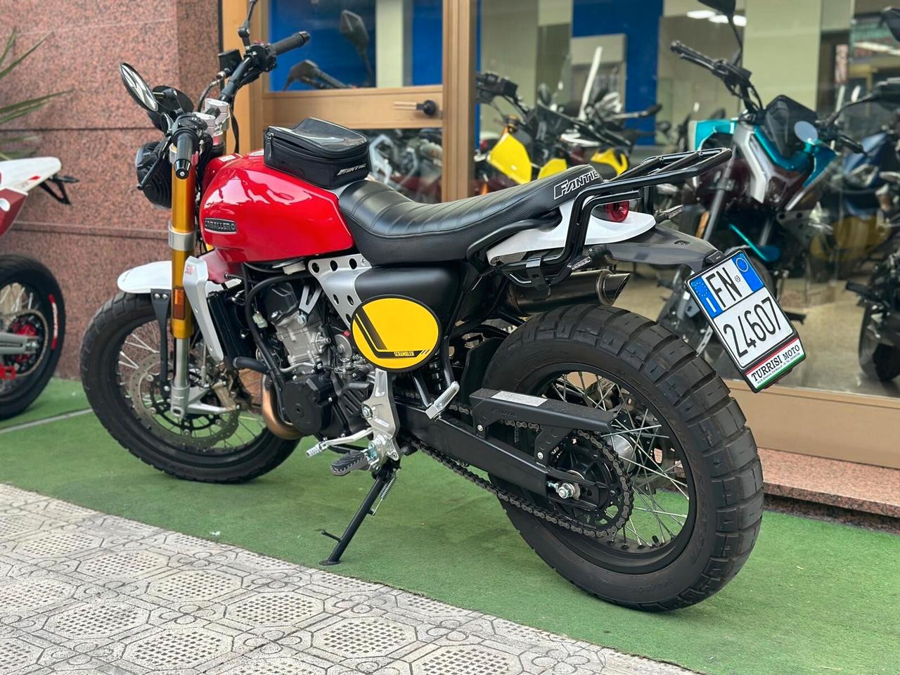 Fantic Motor Caballero 500 2024 tuo a solo 60 euro al mese!