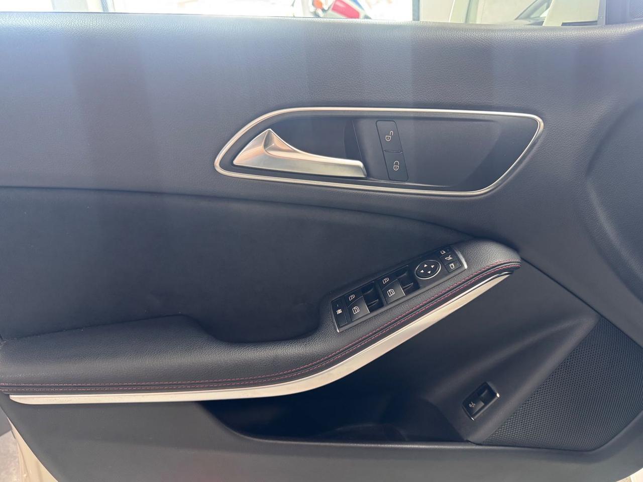 Mercedes-Benz CLA 220 PREMIUM CLA 220D #11880
