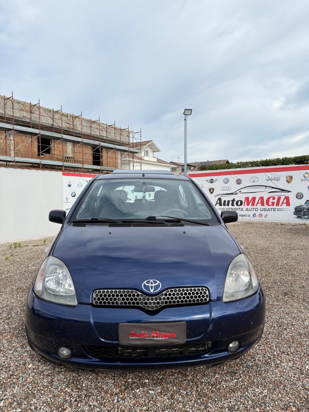 Toyota Yaris 1.3i 16V cat 3 porte Luna