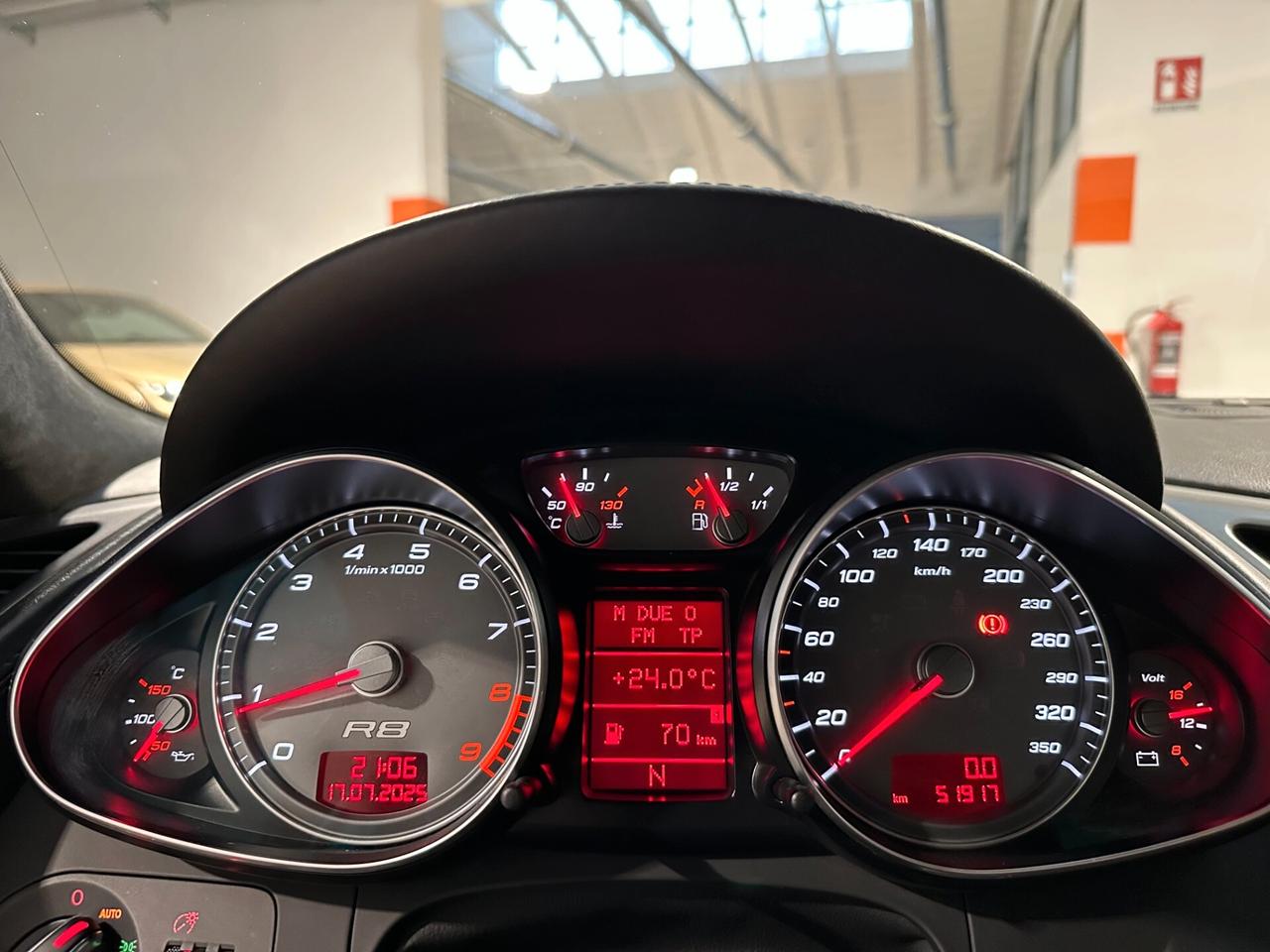 Audi R8 4.2 V8 FSI quattro R tronic - CERCHI 20?