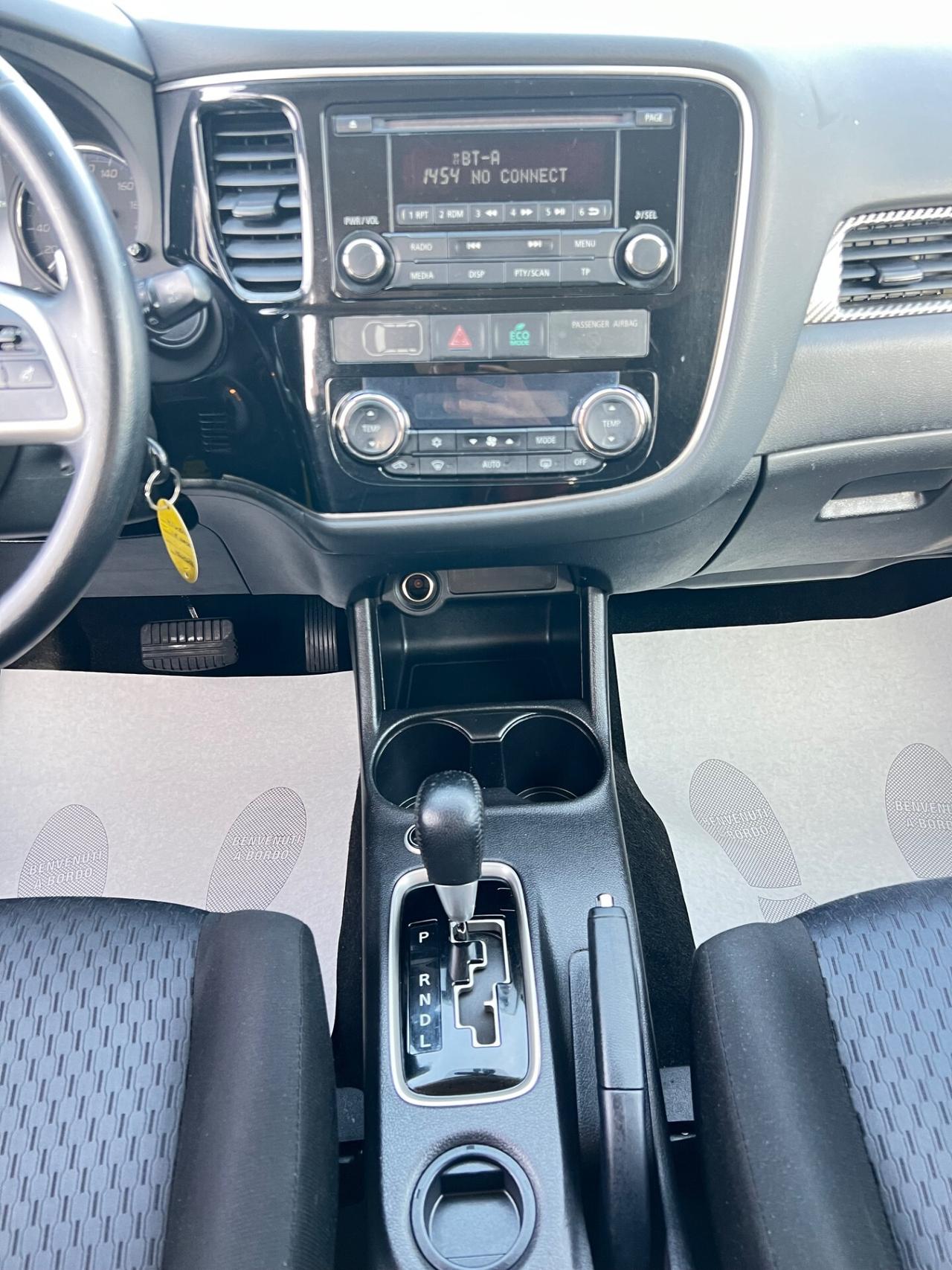 Mitsubishi Outlander 2.0 GPL 2WD Automatik*Start&Stop*Bizona