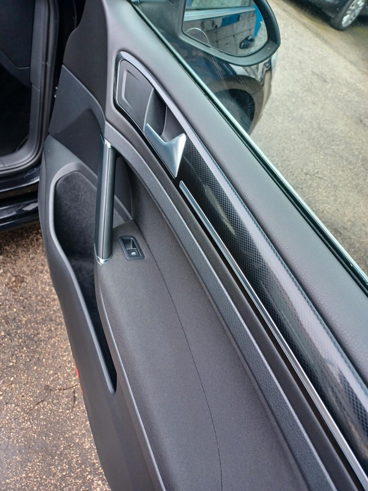 Volkswagen GOLF 1.6 TDI 110 CV DSG Highline