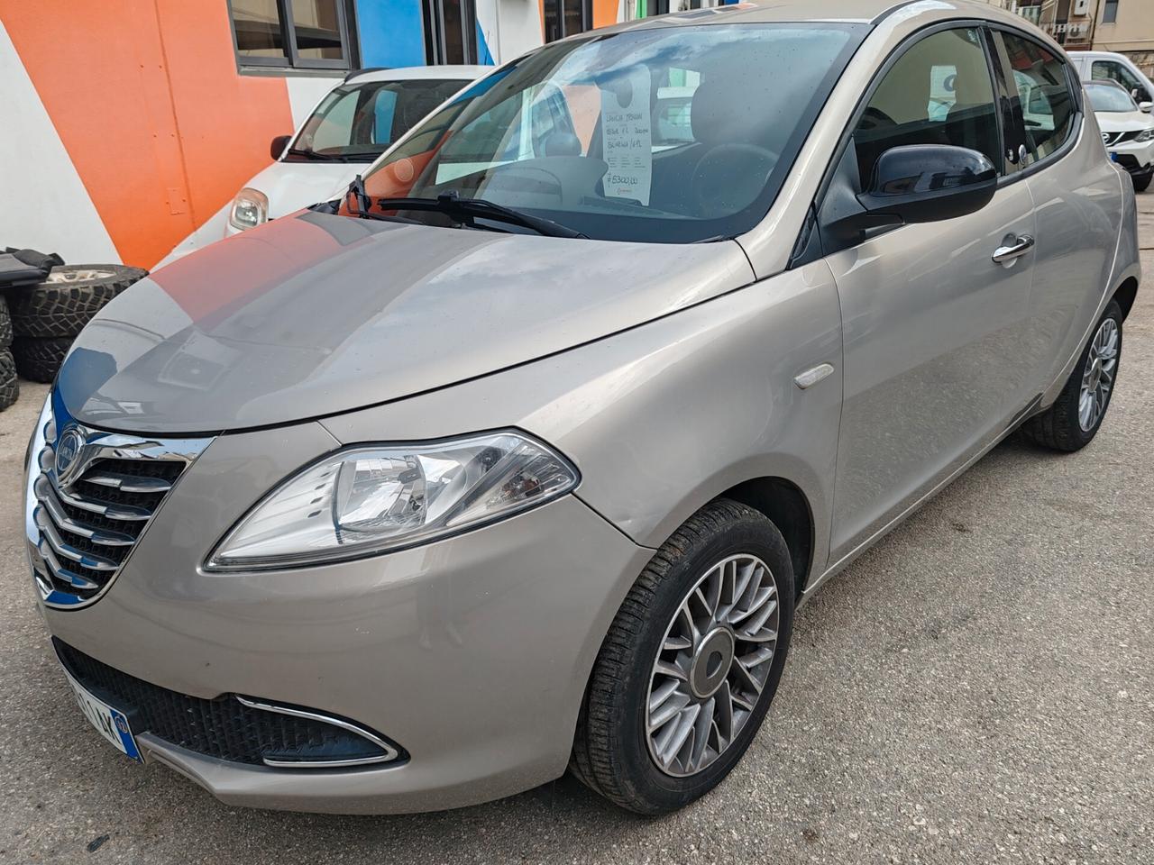 Lancia Ypsilon 1.2 69 CV 5 porte GPL Ecochic Gold