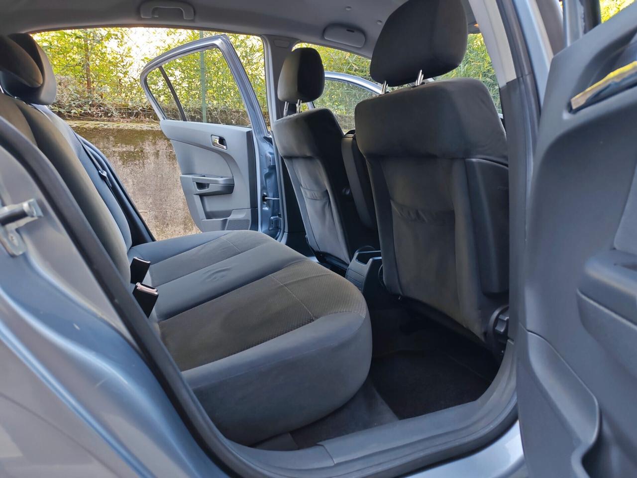 Opel Astra 1.6 BENZINA 105cv / Uniproprietario