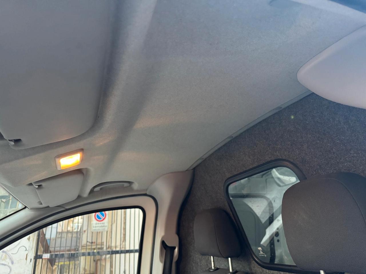 Peugeot Bipper Tepee 1.4 HDi 70CV Outdoor