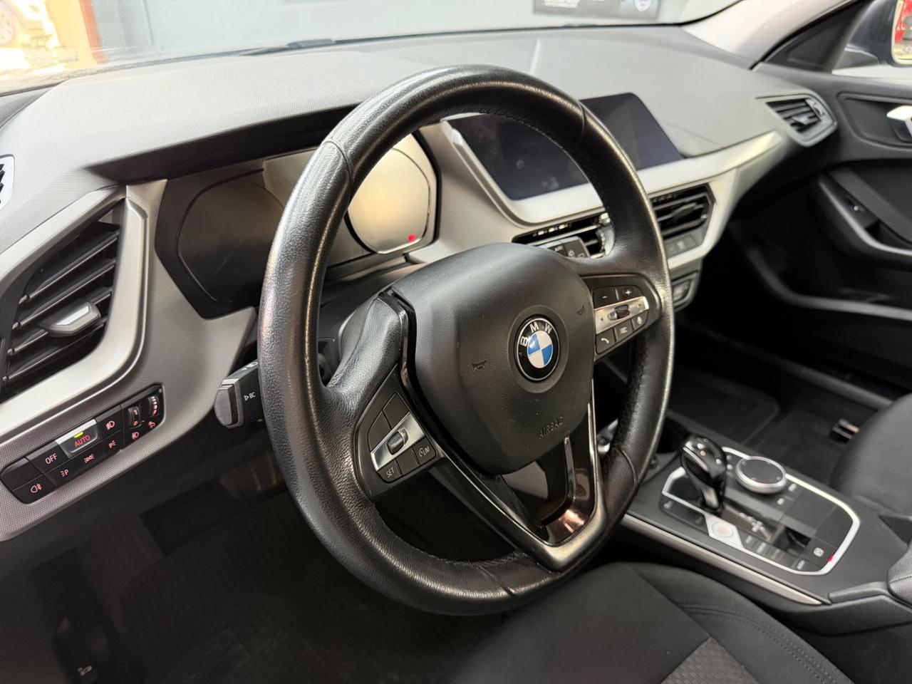 Bmw 116d 5p. Advantage Automatica