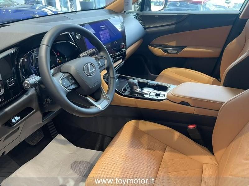 Lexus NX 2ª serie Hybrid 4WD Luxury