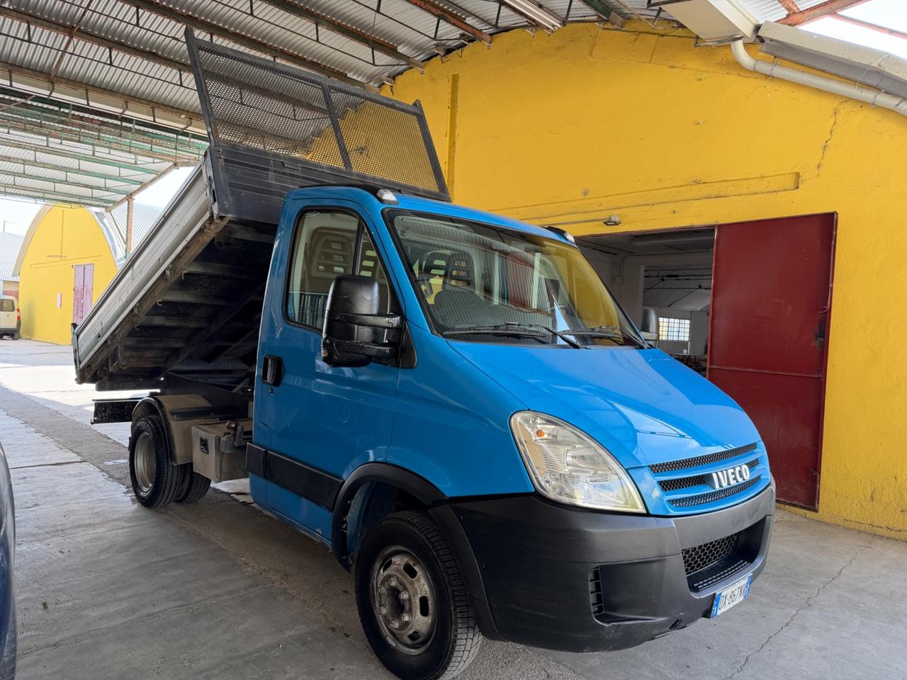 Iveco Daily Ribaltabile trilaterale Gemellato - 2010