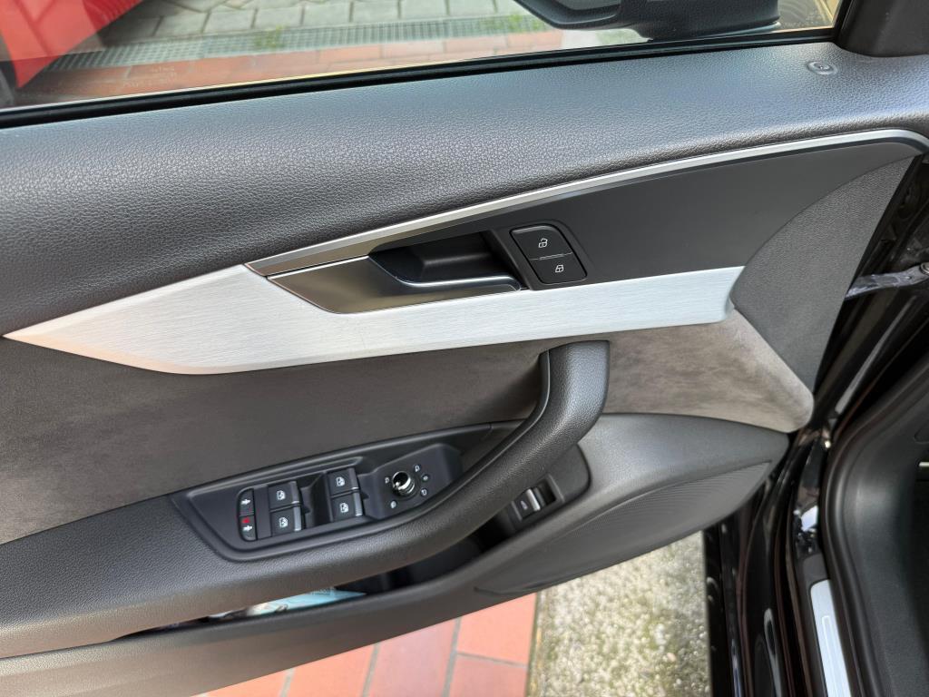 Audi A4 2.0 TDI 190 CV ultra S tronic Business Sport quattro