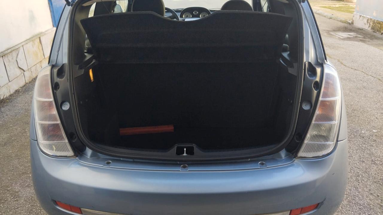 Lancia Ypsilon 1.3 MJT 75 CV Diva