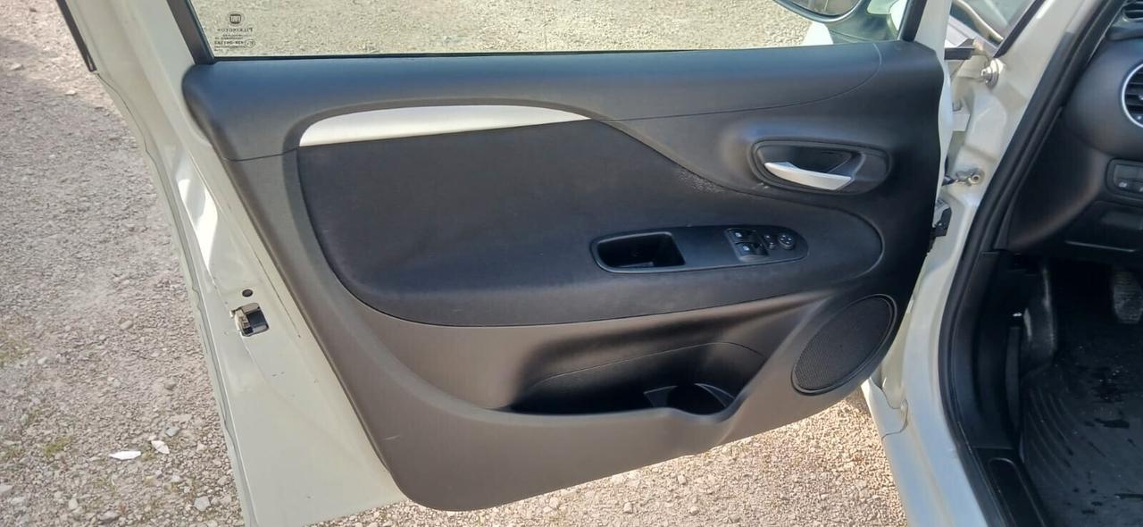 Fiat Punto 1.3 MJT II 75 CV 5P Lounge - 2012