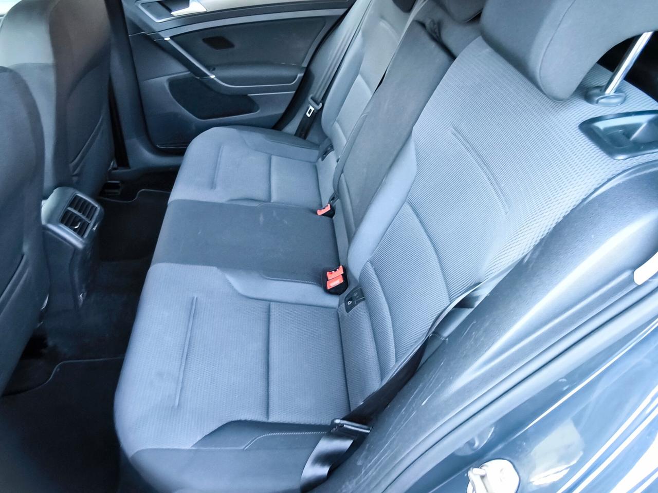 VOLKSWAGEN GOLF VARIANT -2018- DSG- OK NEOPATENTATI