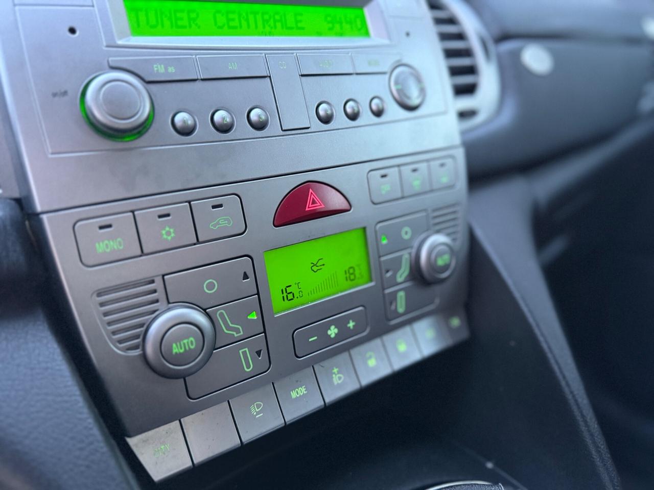 Lancia Ypsilon 1.4 Oro Ecochic GPL