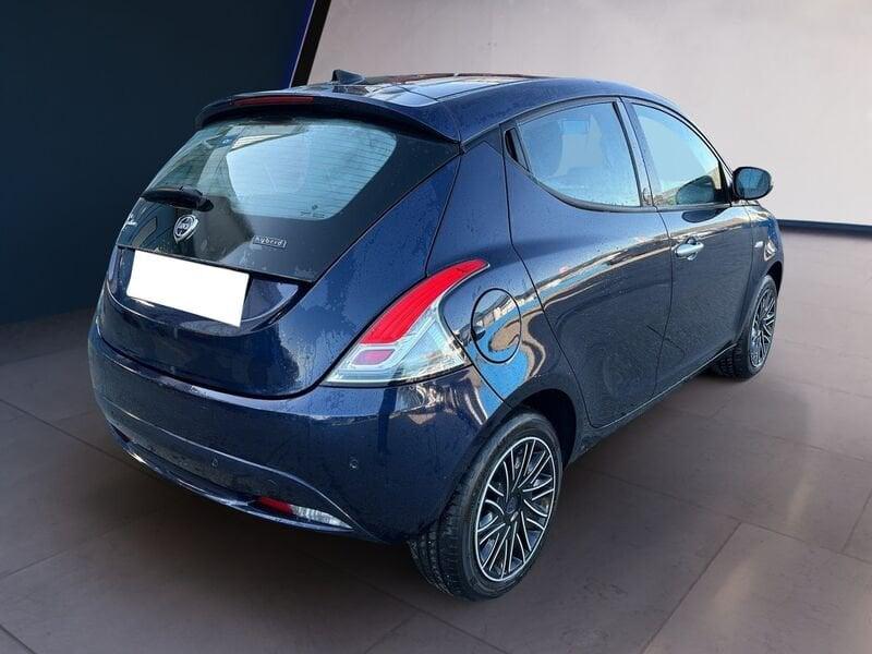 Lancia Ypsilon III 2015 1.0 hybrid Gold s&s 70cv