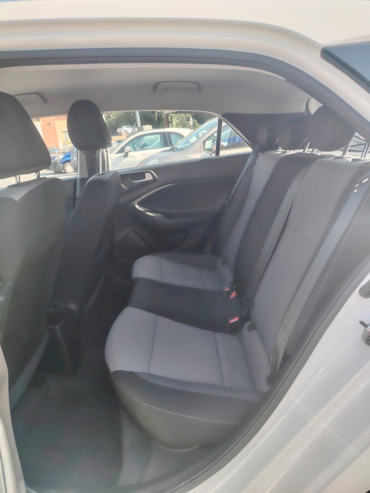 Hyundai i20 1.2 84 CV 5 porte Econext Comfort