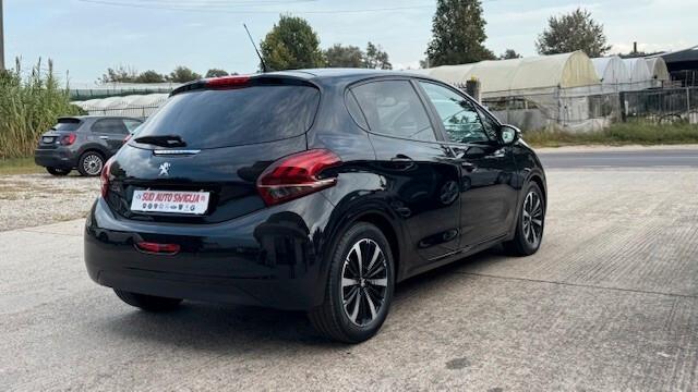 Peugeot 208 BlueHDi 100 S&S 5 porte Signature