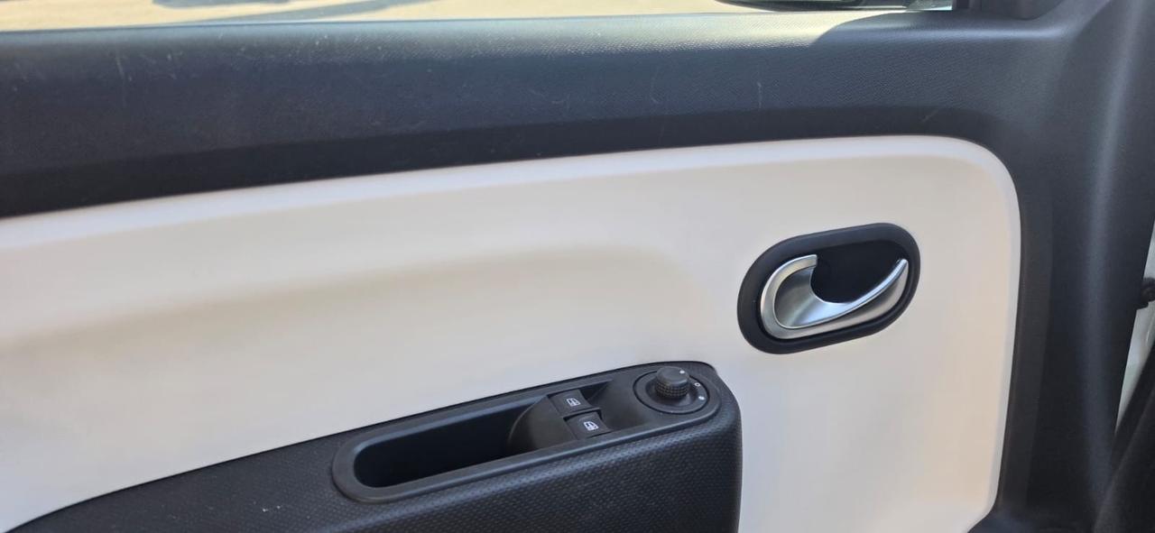Renault Twingo 1.0 benzina Neopatentati