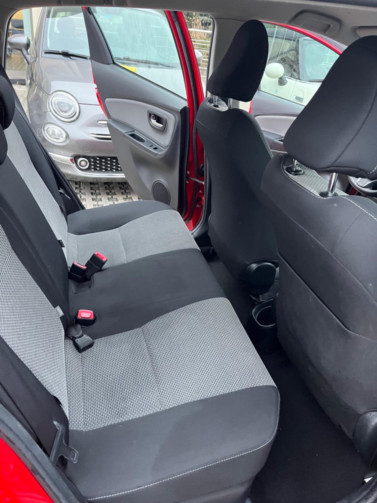 Toyota Yaris 1.5 Hybrid 5 porte Business