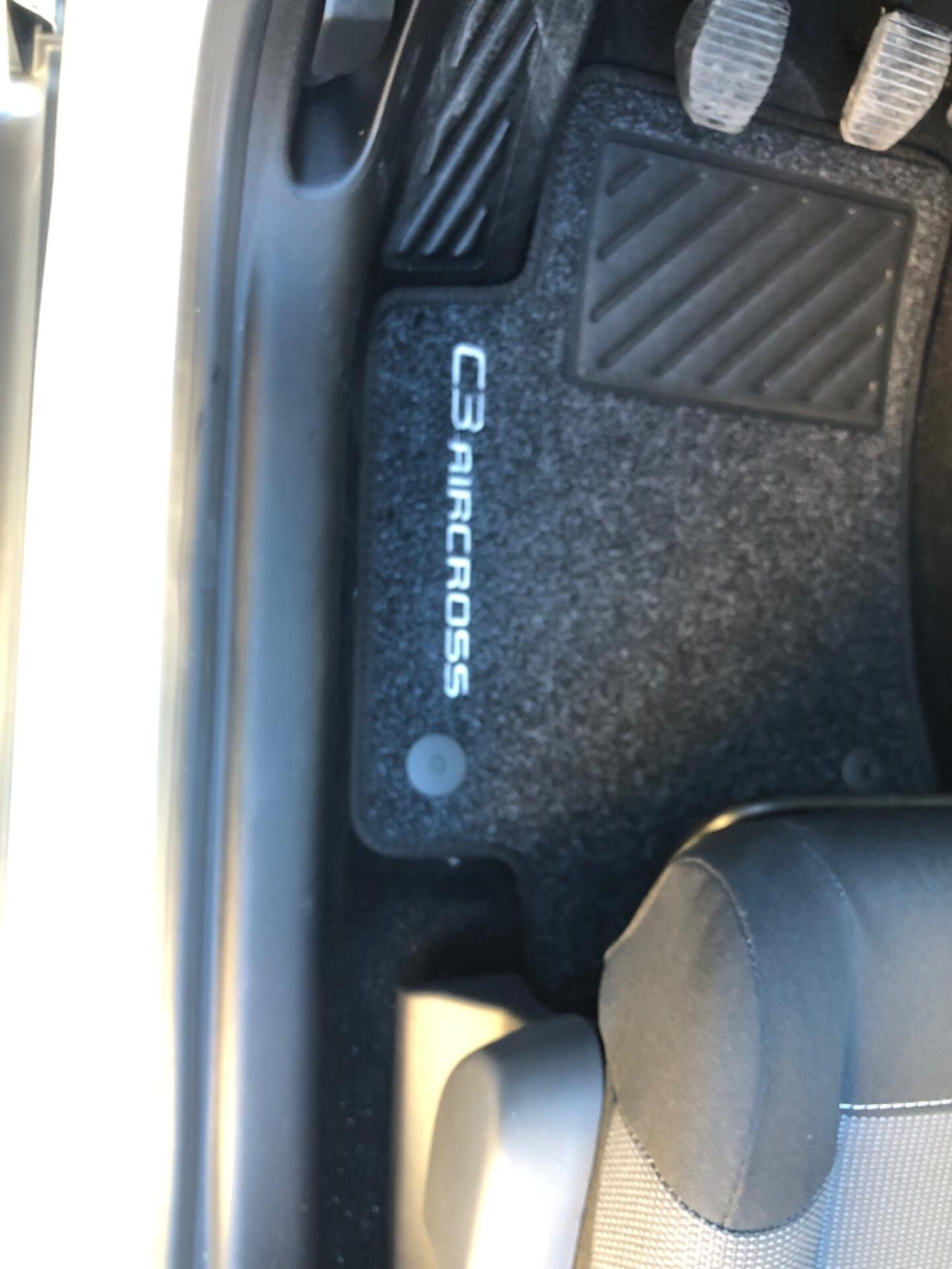 Auto con iva esposta già compresa nel prezzo