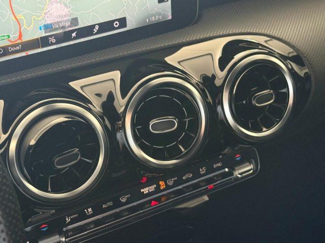 MERCEDES-BENZ A 180 d Premium