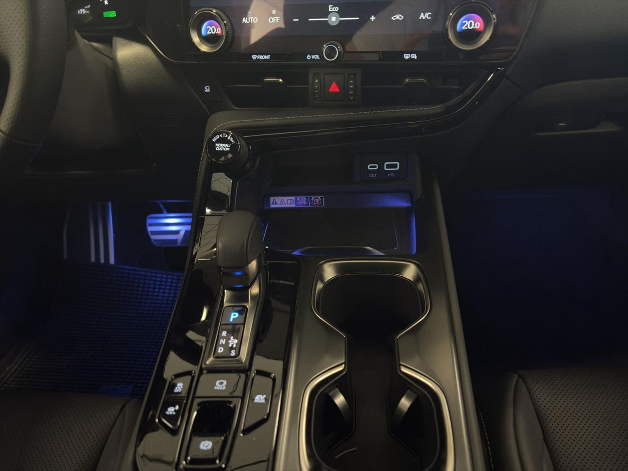 Lexus NX 350h 2.5 F-Sport 4wd e-cvt