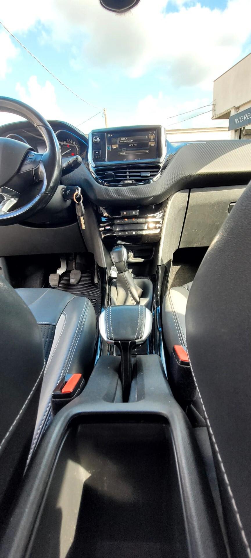 Peugeot 2008 ALLURE BLUEHDI 100 CV EURO 6