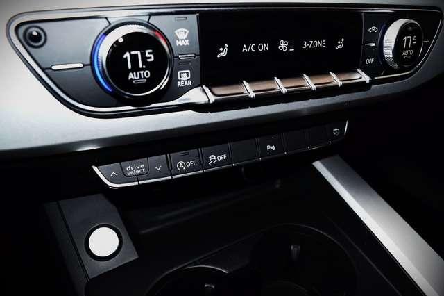 Audi A4 Avant 30 2.0 Tdi 136 cv S Tronic Business Advanced