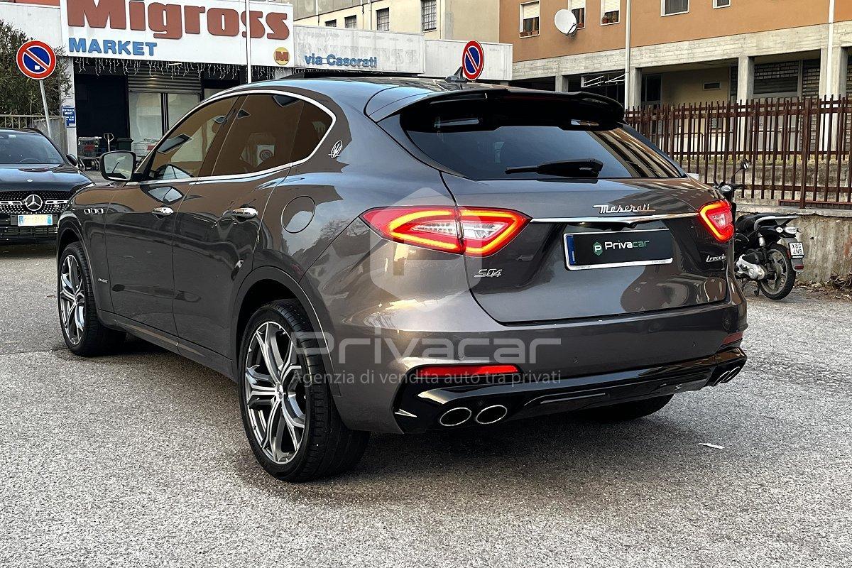 MASERATI Levante V6 Diesel 275 CV AWD Gransport