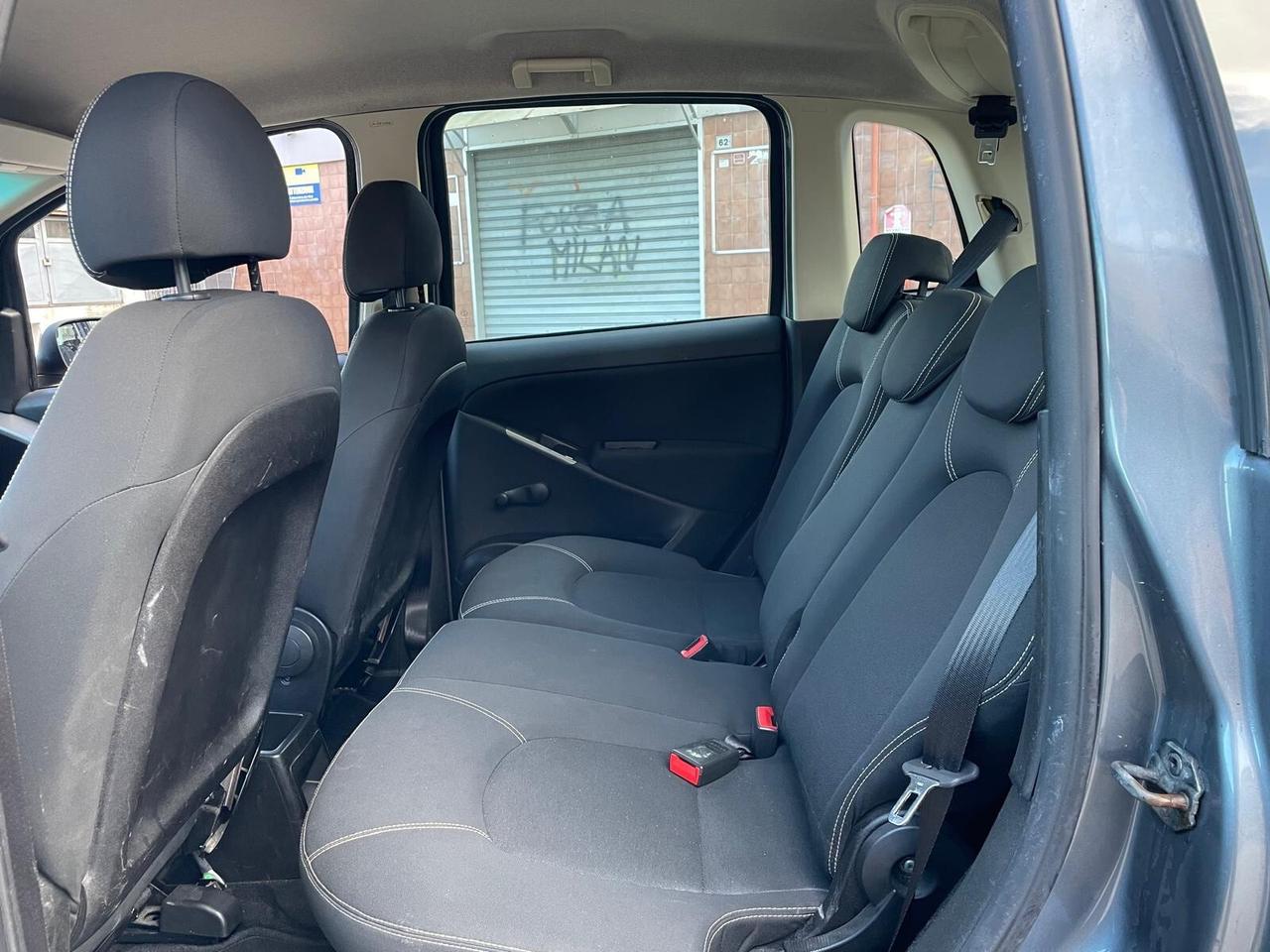 Lancia MUSA 1.3 Mjt 95 CV DFN Diva