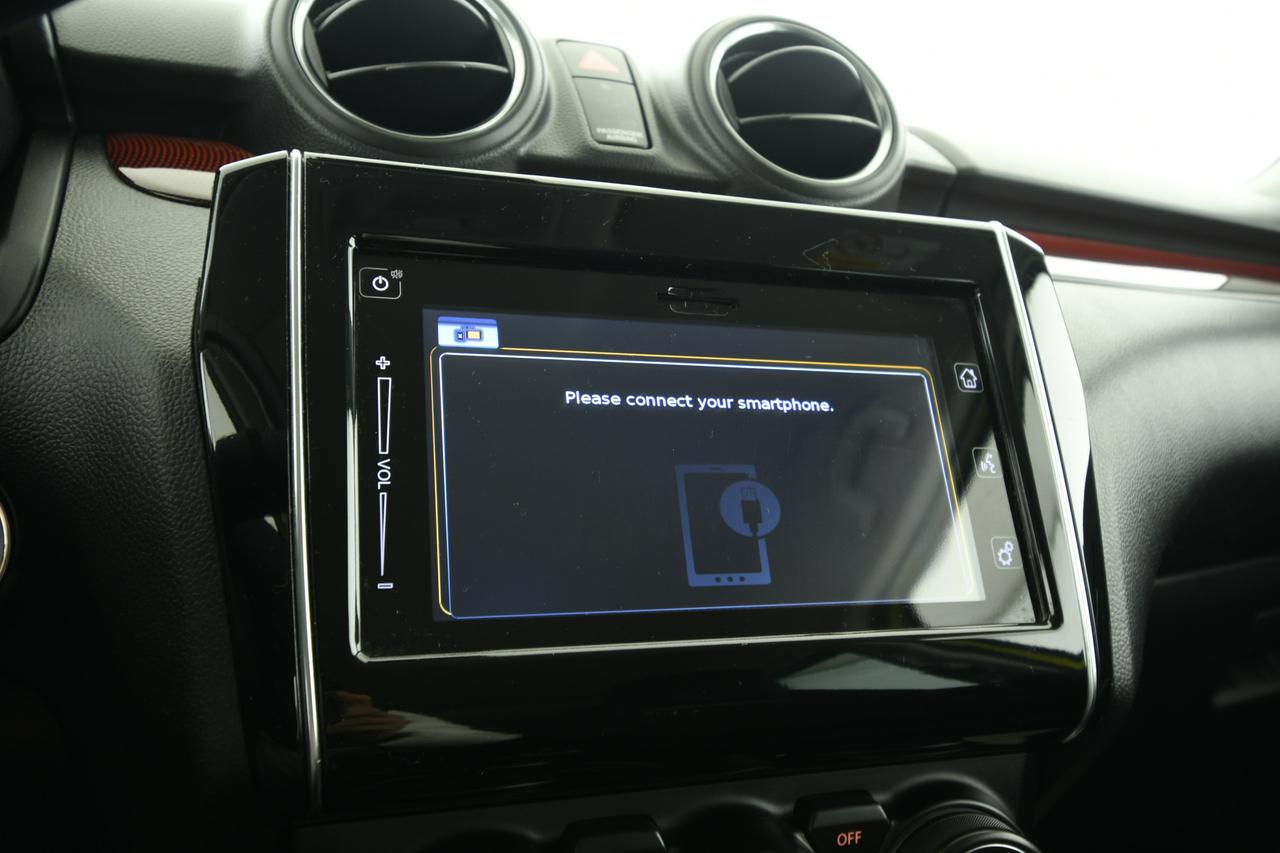 SUZUKI Swift 1.4h Sport 2wd ACC+CAMERA+C17"+NEOPATENTATI