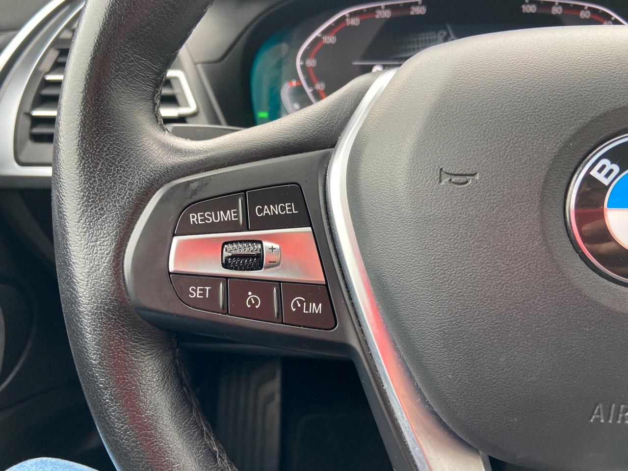 BMW X3 sdrive18d mhev 48V auto