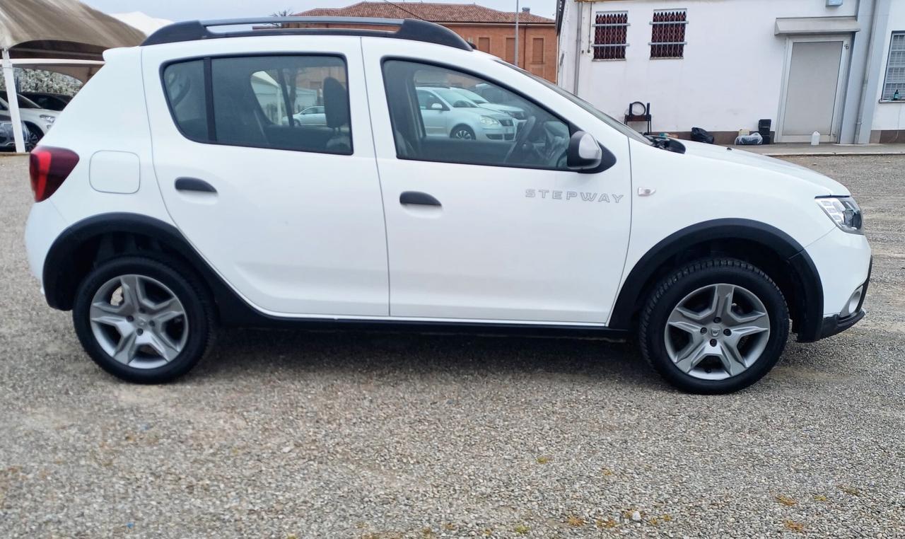 Dacia Sandero Stepway 1.5 Blue dCi 95 CV Comfort