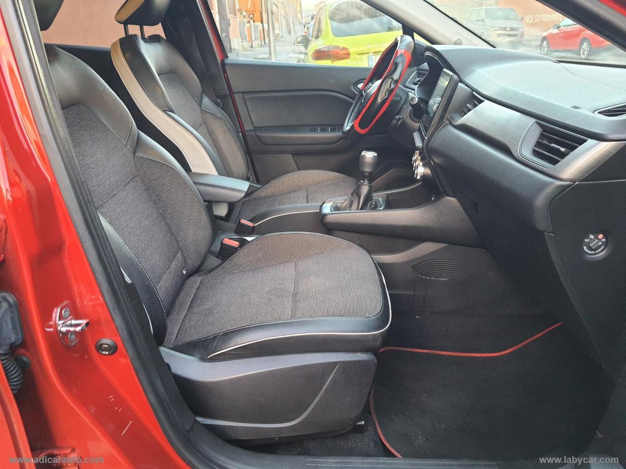 RENAULT Captur TCe 12V 100 CV GPL Intens