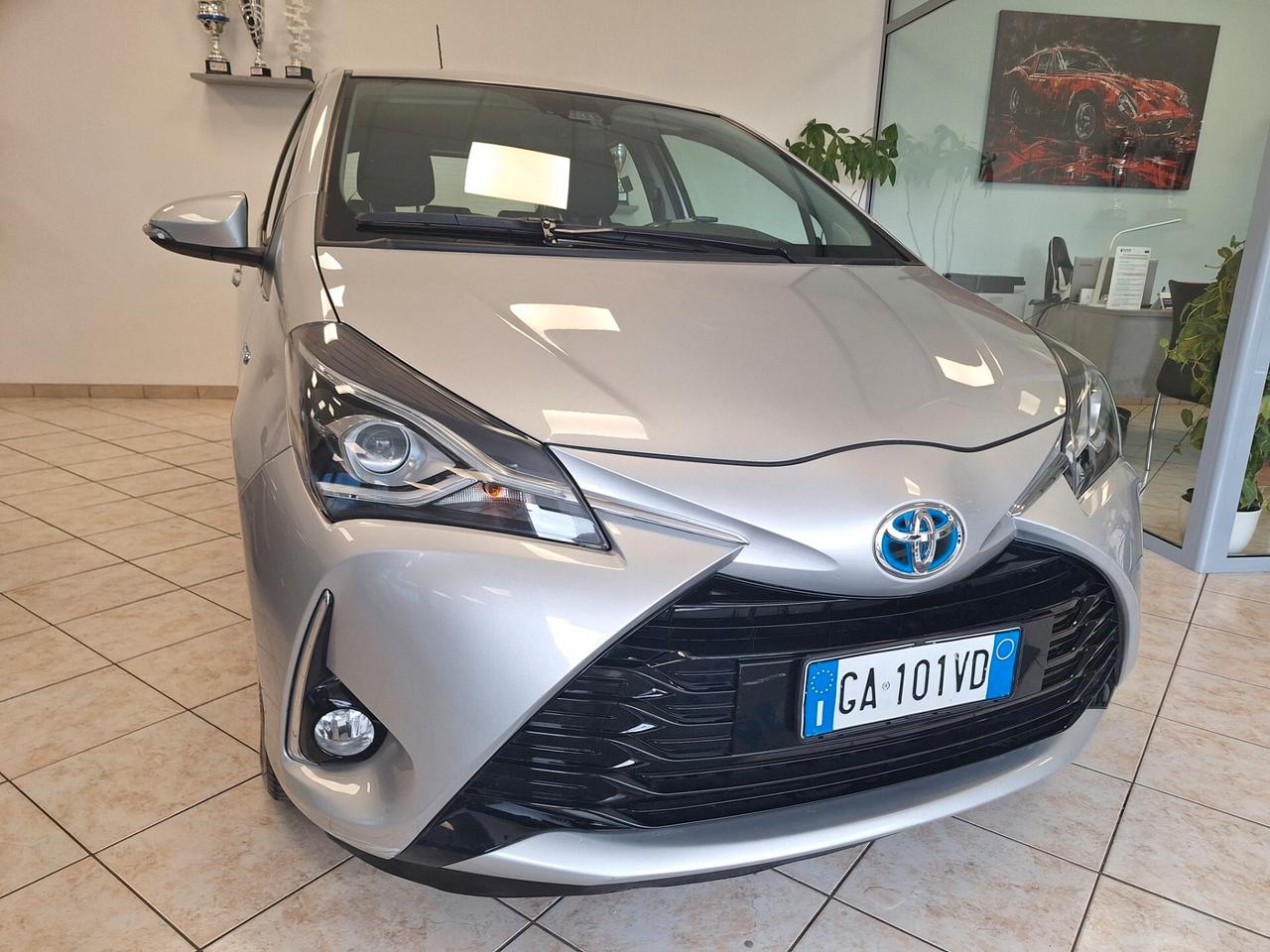 Toyota Yaris 1.5 Hybrid 5 porte Business