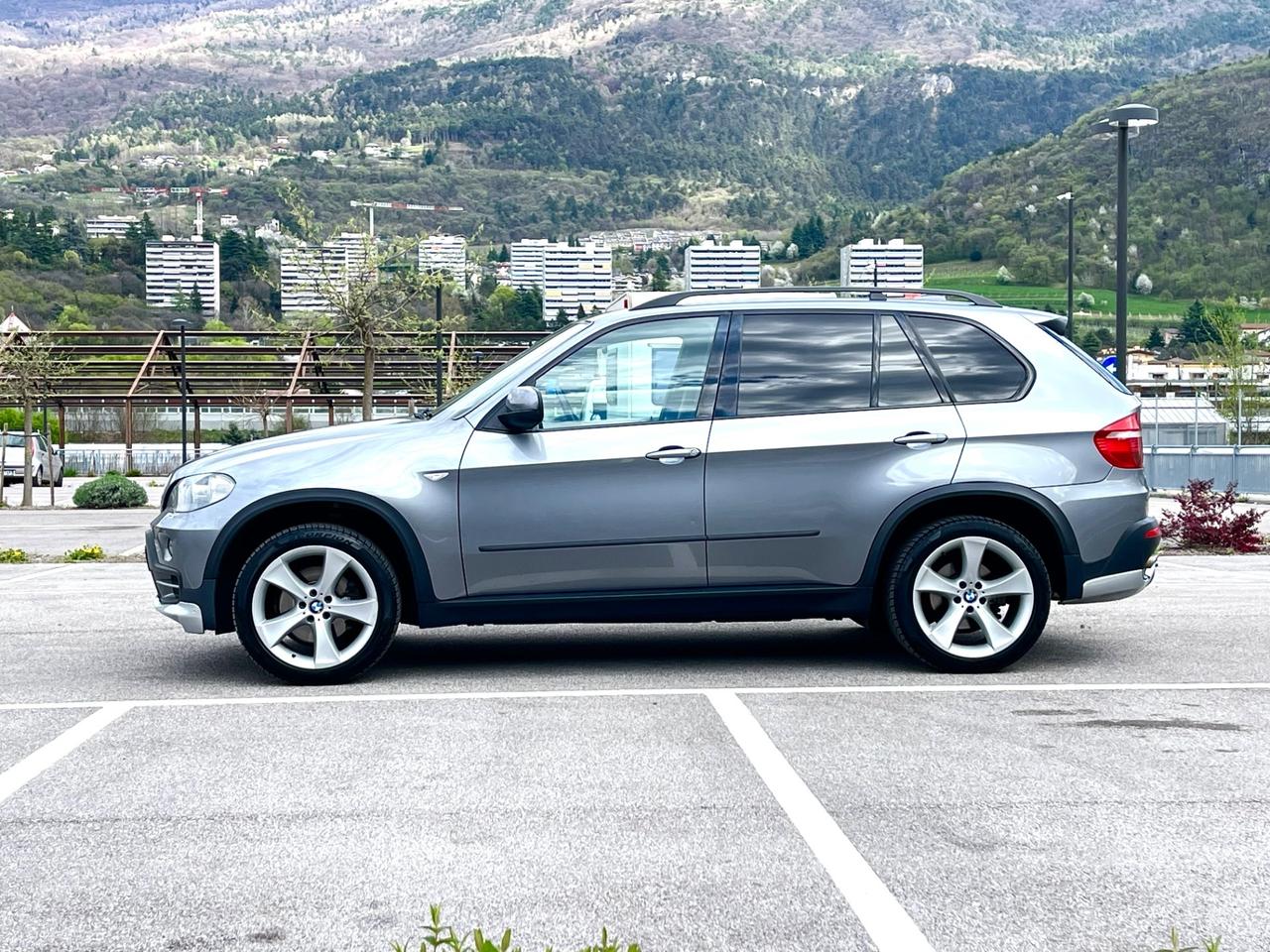 Bmw X5 3.0d 235cv ,,IMMACOLATA” 7 posti Gancio 3500kg