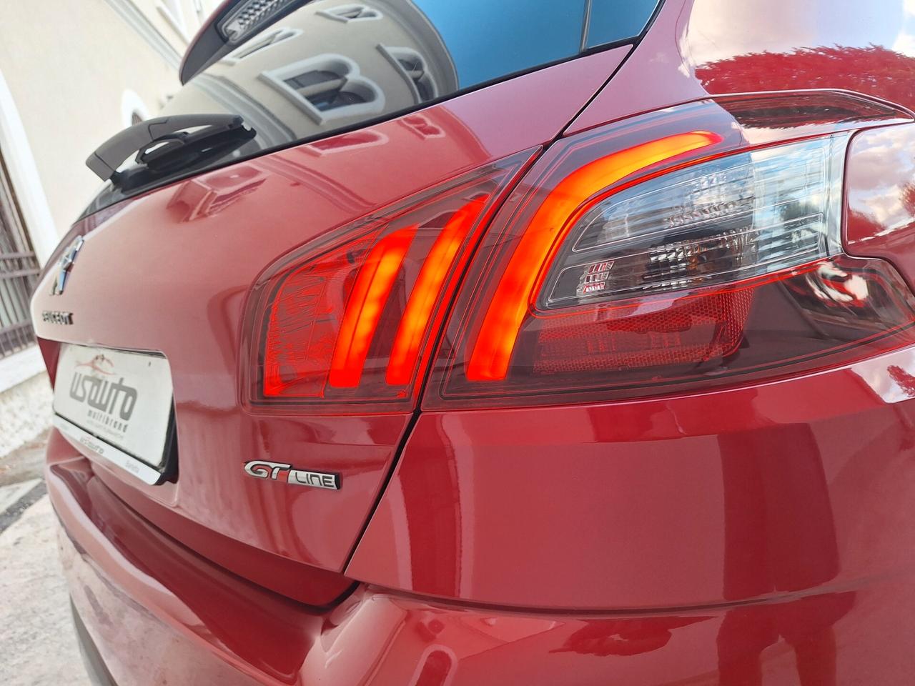 Peugeot 308 1.5 hdi "BERLINA" GT LINE NAVI 2018