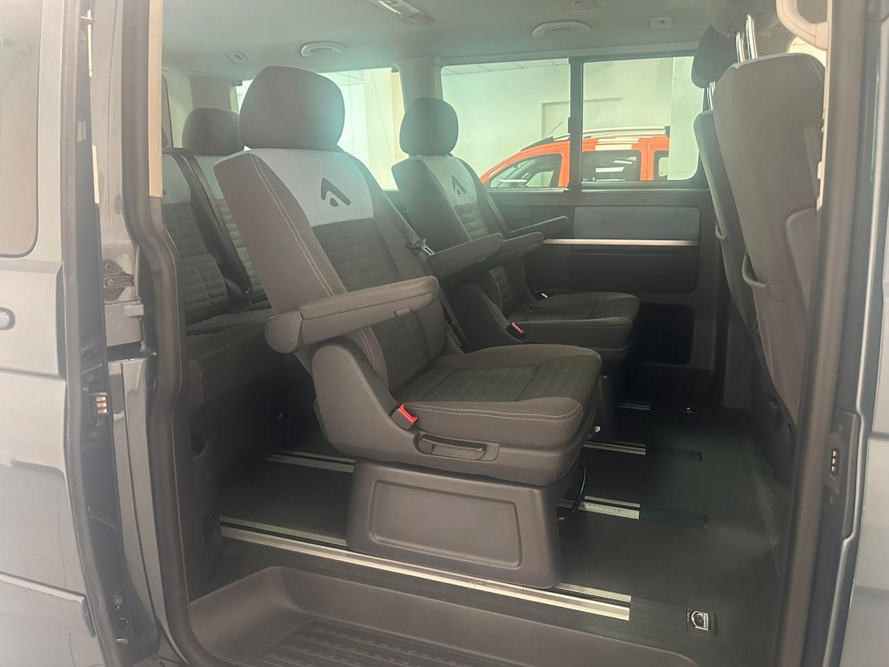 Volkswagen Multivan 2.5 TDI/174CV Highline