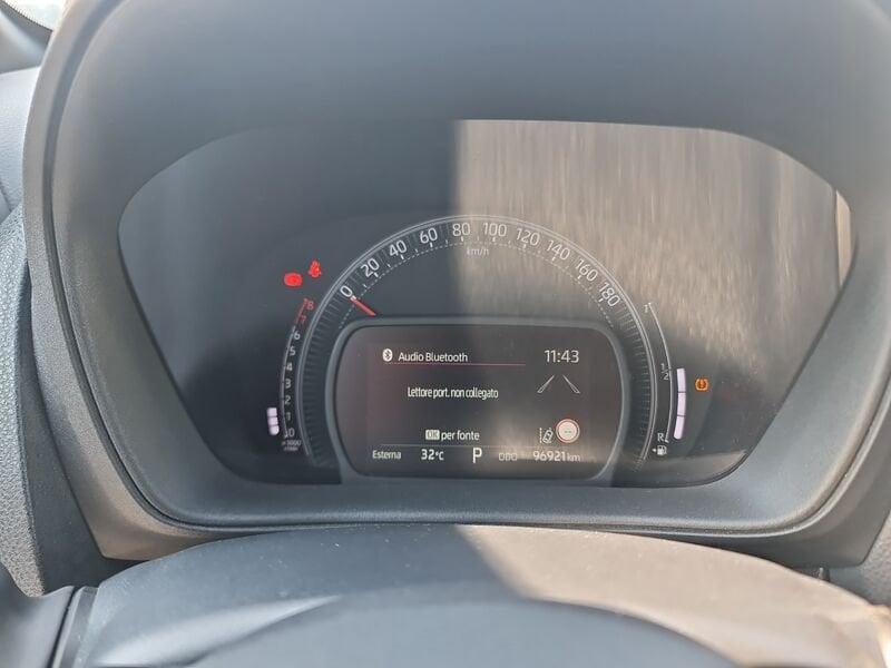 Toyota Aygo X 1.0B (72 CV) Lounge Air S-CVT