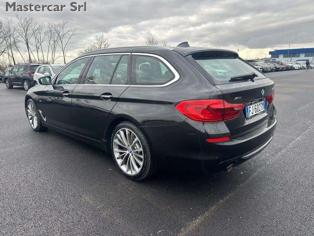 BMW 530 530d Touring xdrive Sport 265cv auto - FJ602TM