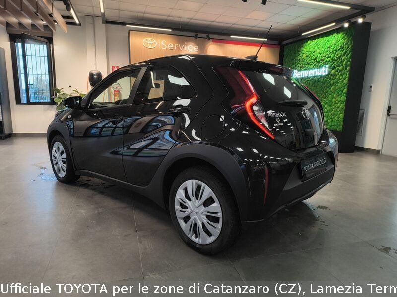 Toyota Aygo X 1.0B (72 CV) Active