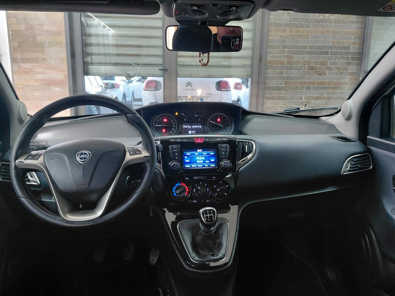 Lancia Ypsilon 1.2 69 CV 5 porte Mya soli 96000 km
