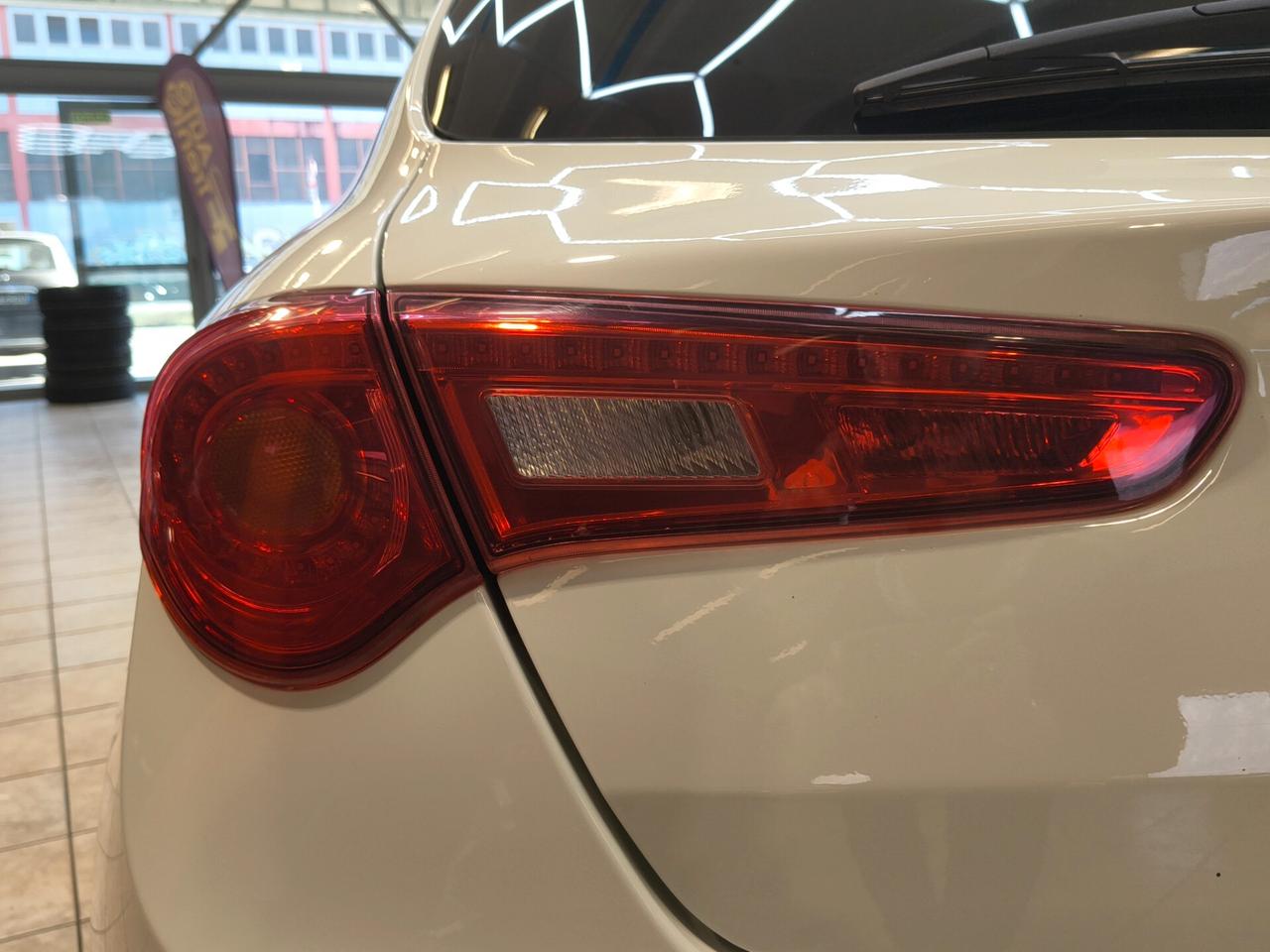 Alfa Romeo Giulietta 2.0 JTDm-2 150 CV Distinctive