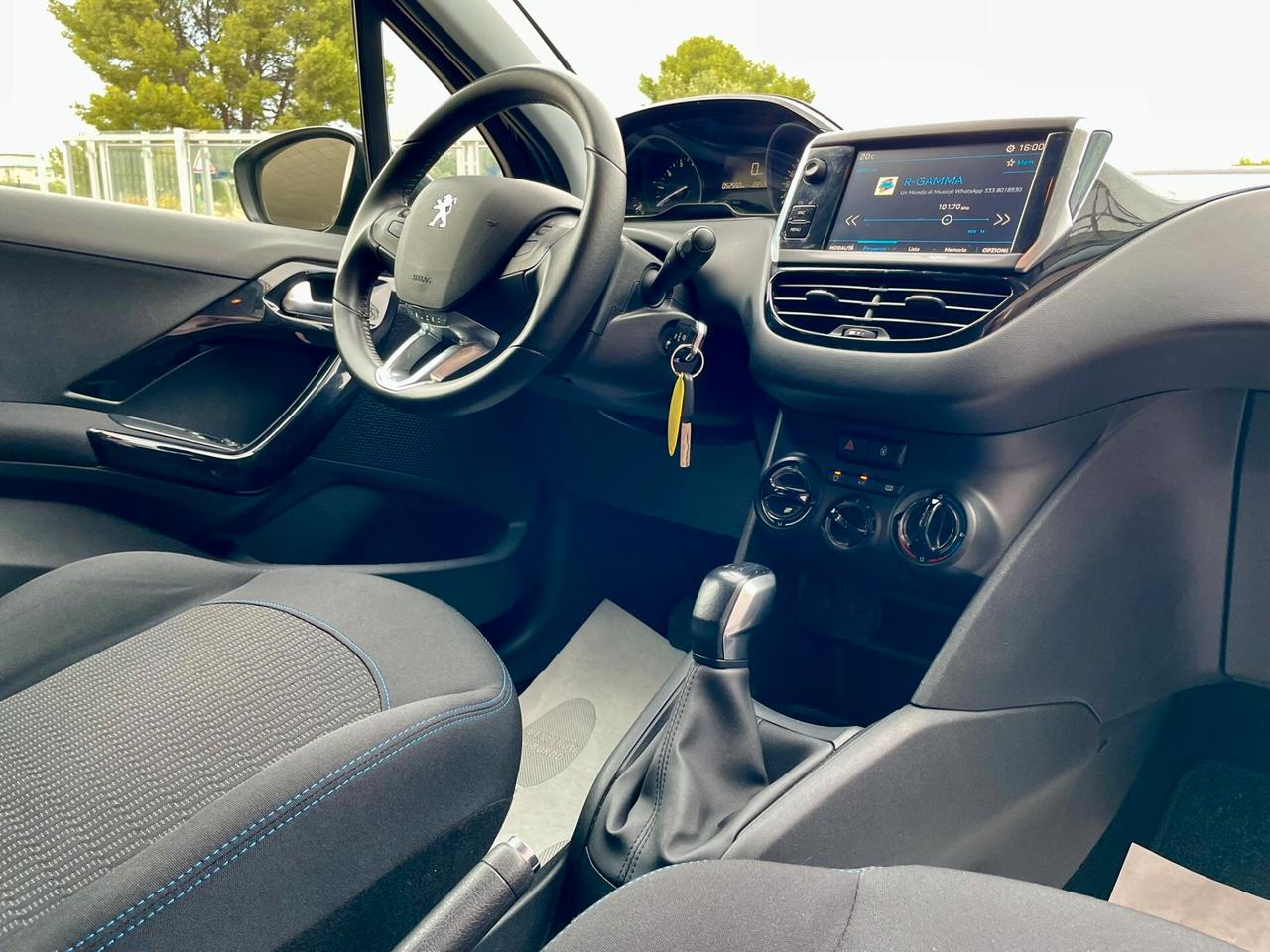 Peugeot 208 1.2 PureTech 82cv Signature