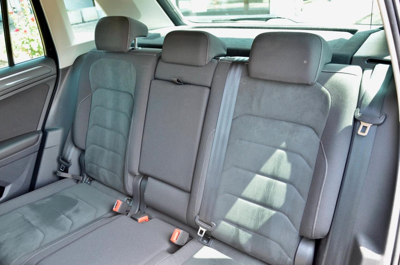 VOLKSWAGEN TIGUAN 2.0 TDI EXECUTIVE 150cv DSG, UNICOPROPRIETARIO, SERVICE VW, NAVI, RETROCAMERA, APPLE ANDROID, 18", PERMUTE