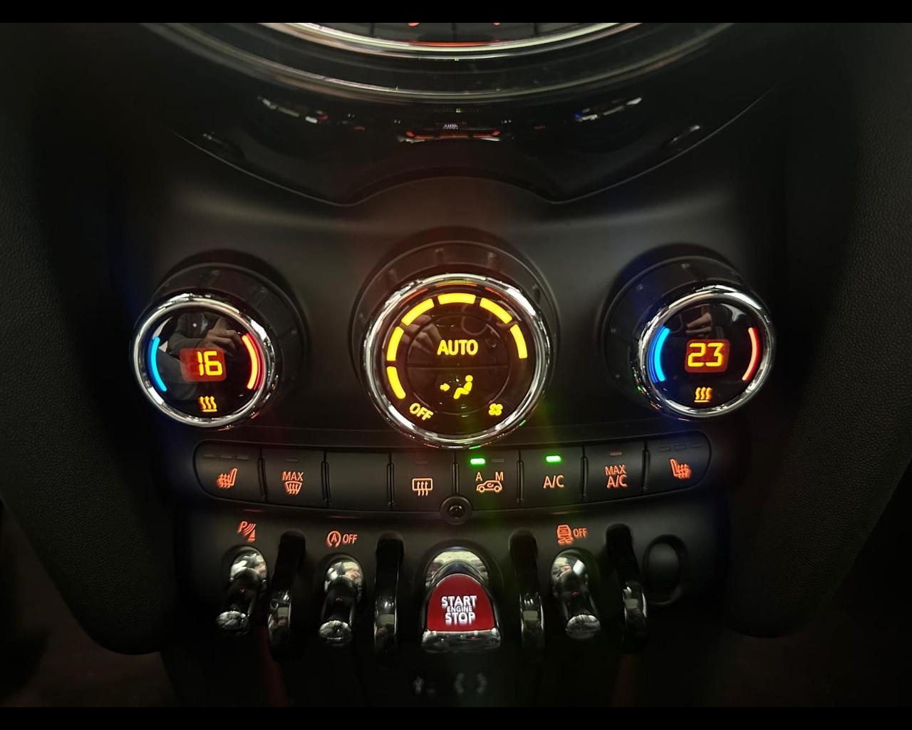MINI Mini 4ª serie (F56) - Mini 1.5 Cooper D Business XL