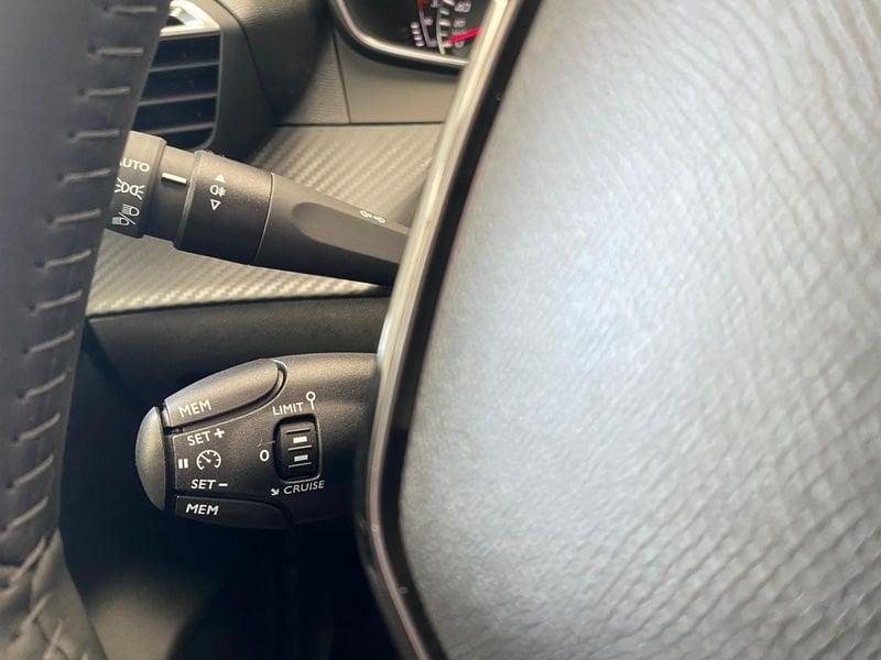 Peugeot 208 PureTech 100 Stop&Start 5 porte Style - PROMO SIRONIAUTO+
