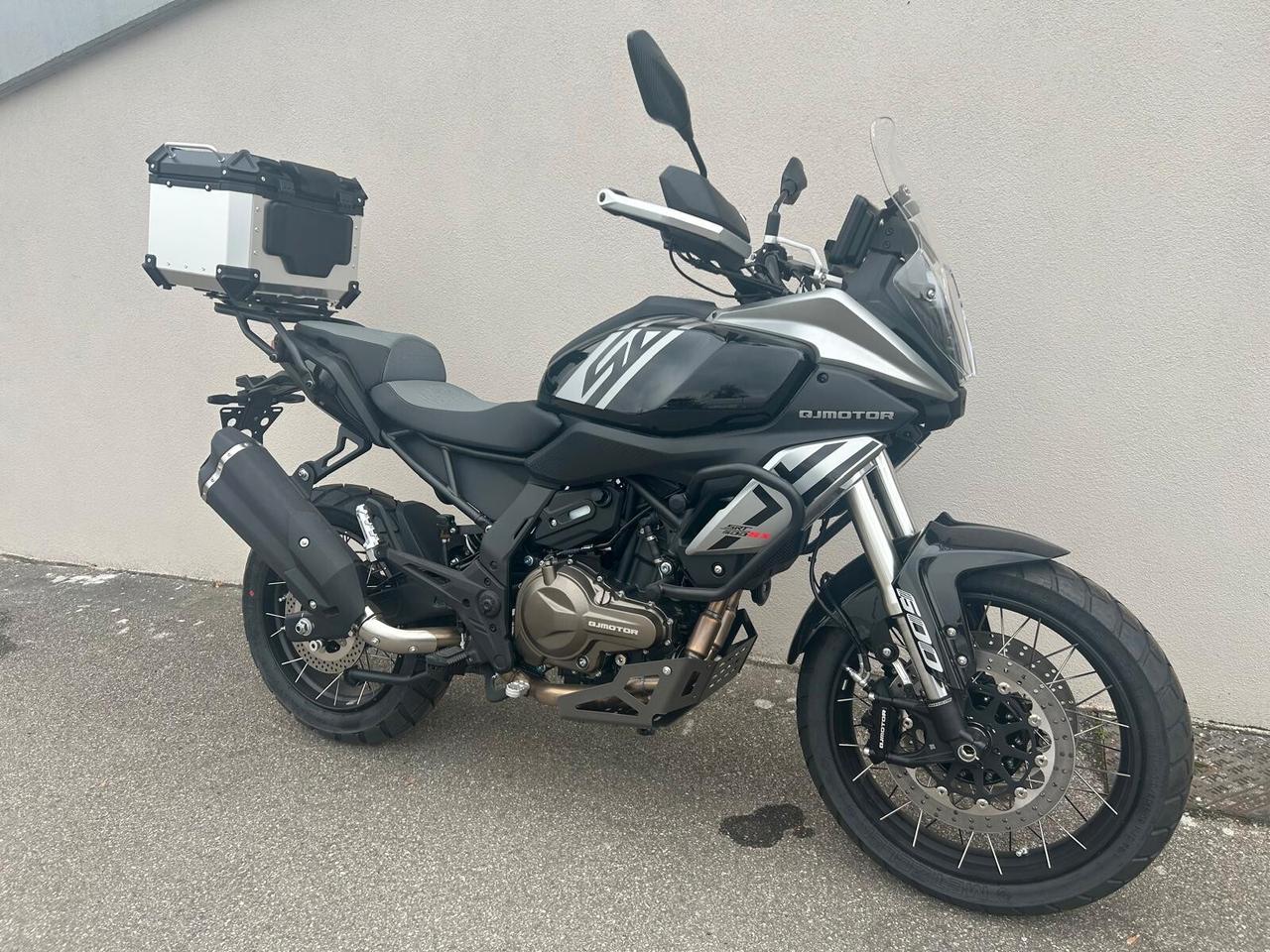 QJ Motor SRT 600 SX PRONTA CONSEGNA IN PROMOZIONE