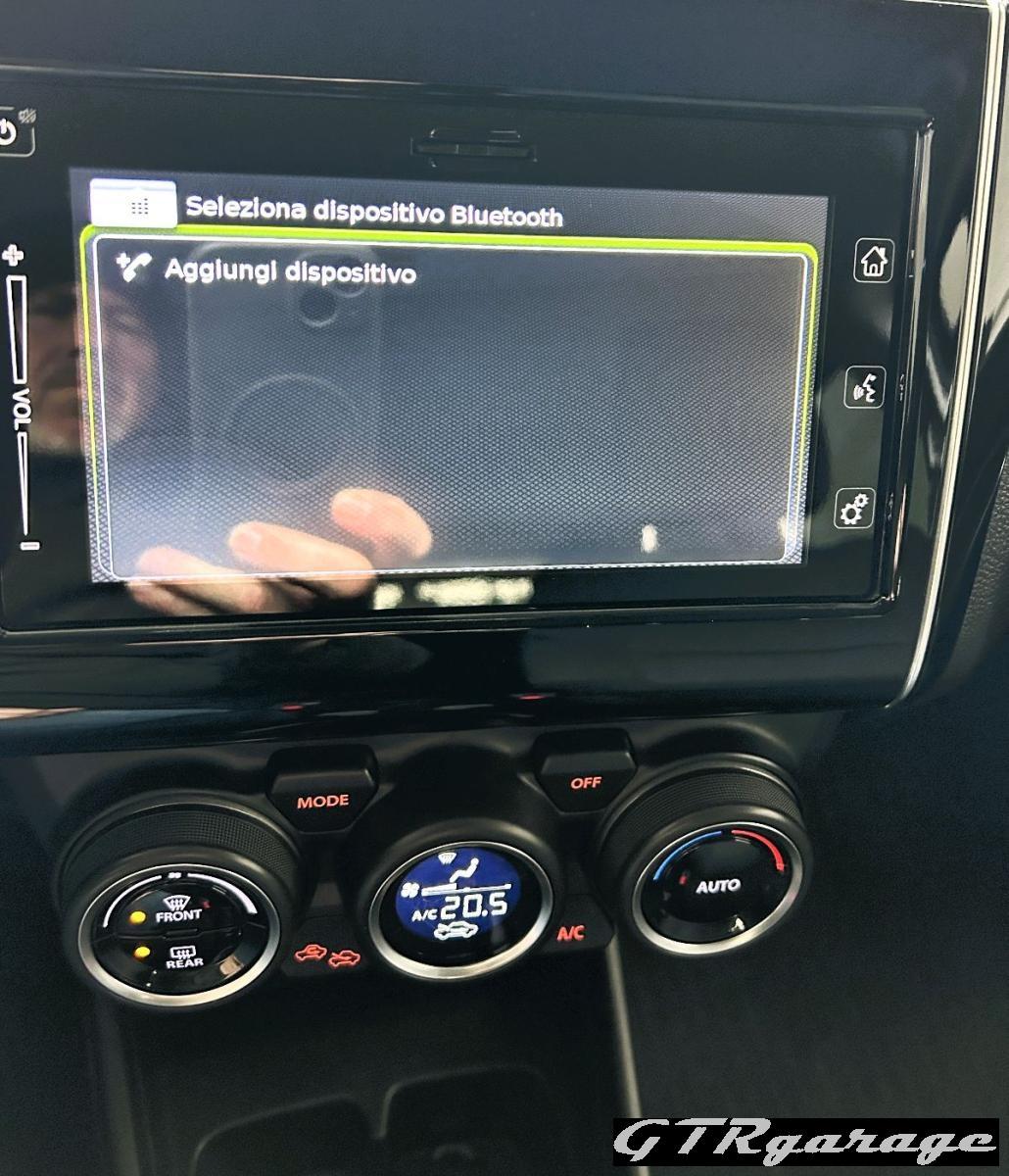 SUZUKI - Swift - 1.2 Hybrid CVT Top