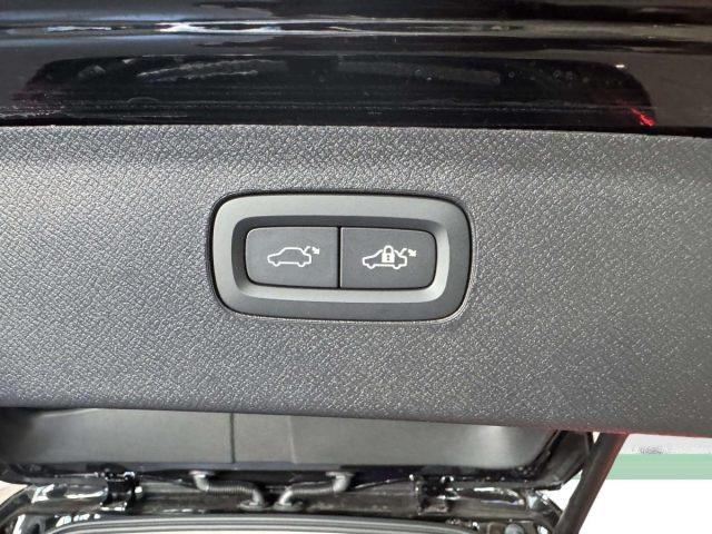 VOLVO XC90 B5 BENZINA AWD PLUS BRIGHT AUTOMATICA 7P. KM0