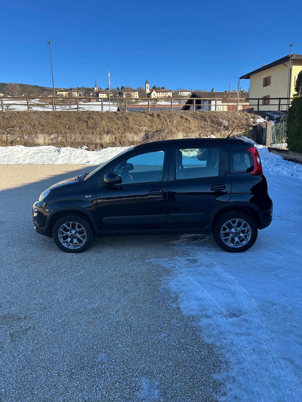 Fiat Panda 1.3 MJT 95 CV S&S 4x4 + ELD